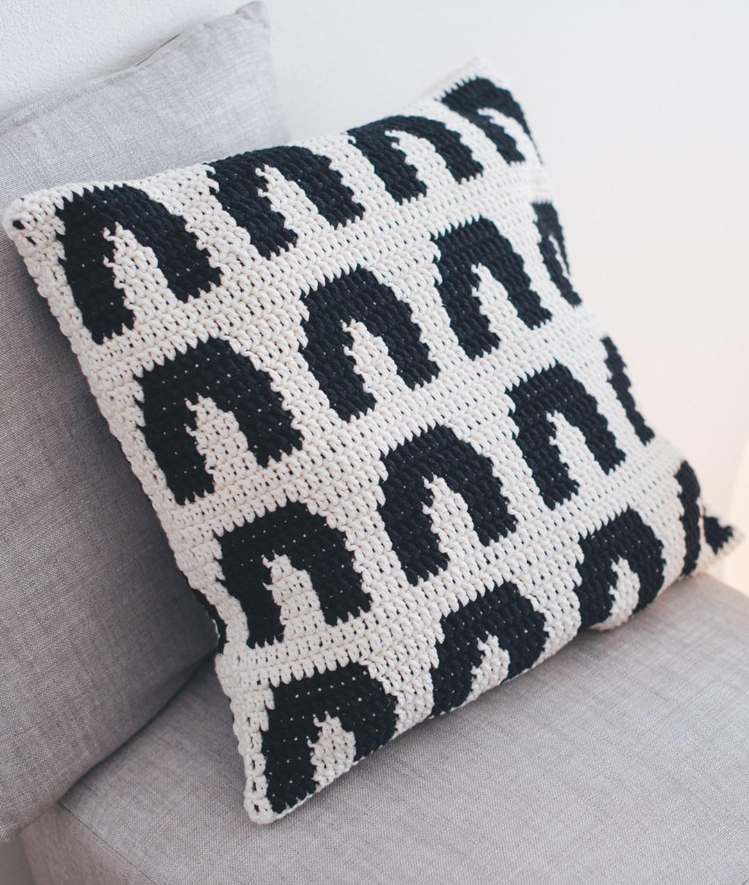 Kaari Pillow Crochet Kit Cotton Home Online Pattern