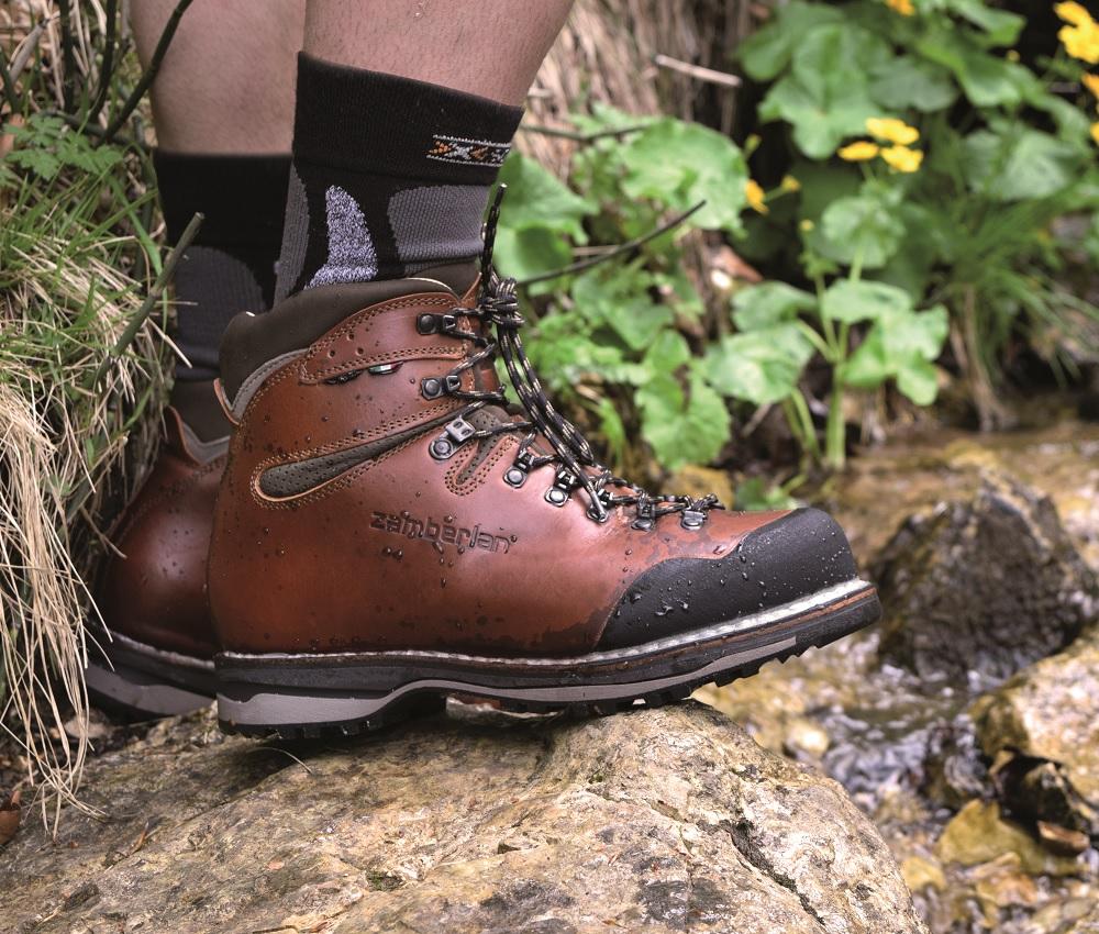 Costruzione norvegese: scarpe da montagna resistenti