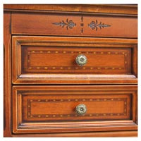 Dettaglio cassetti della scrivania art. 6831