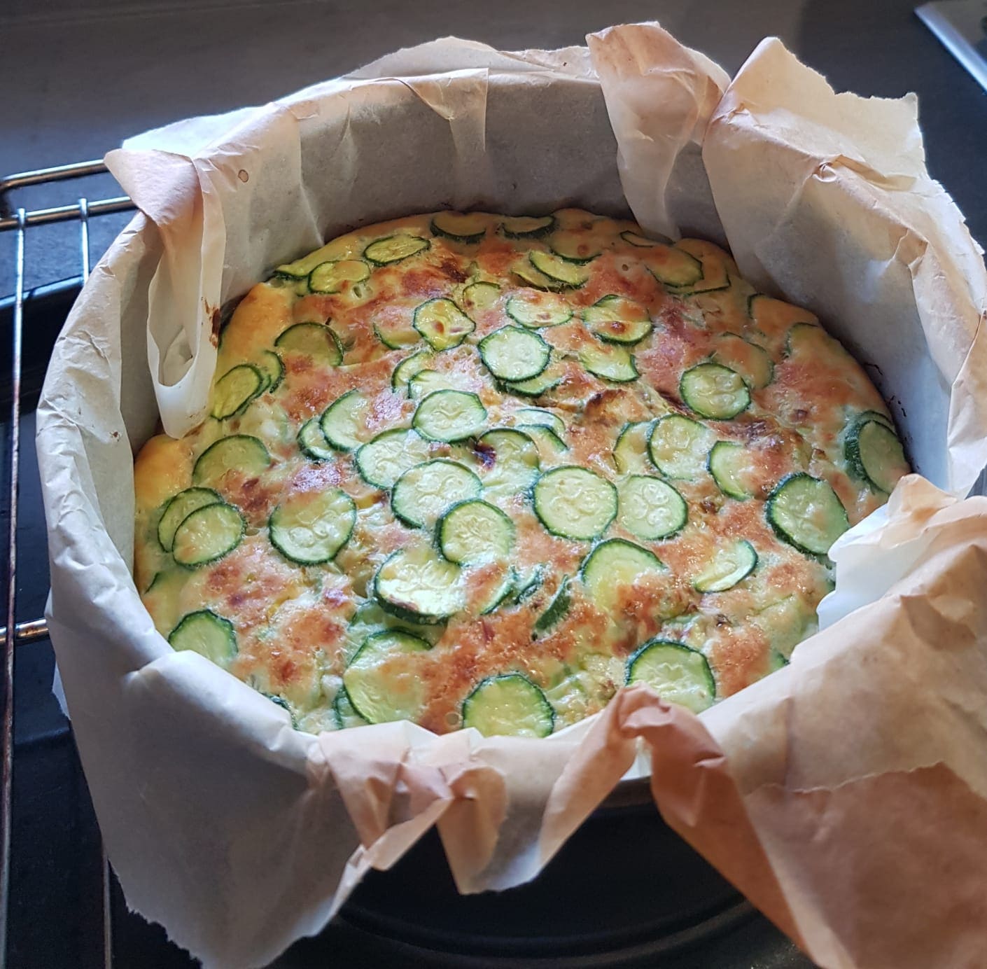 Frittata con fiori e zucchine Frittata con fiori e zucchine