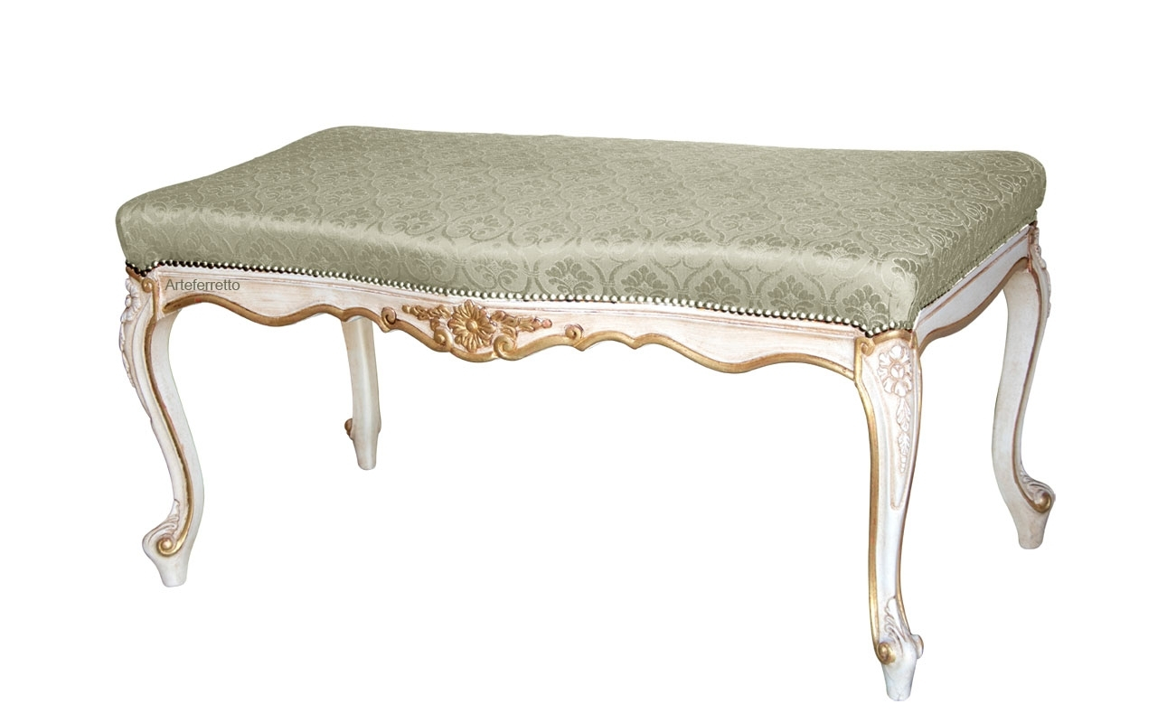 klassischer Schlafzimmerbank