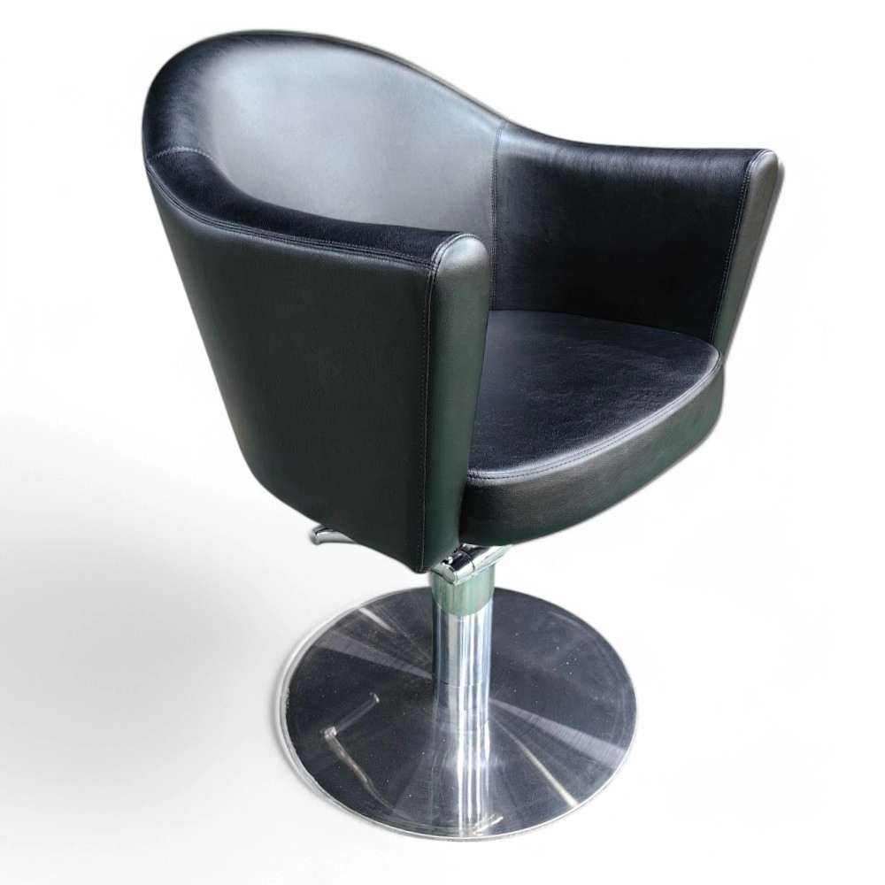 POLTRONA PARRUCCHIERE | DEAMA.HG | SIMILPELLE NERA CON POMPA IDRAULICA