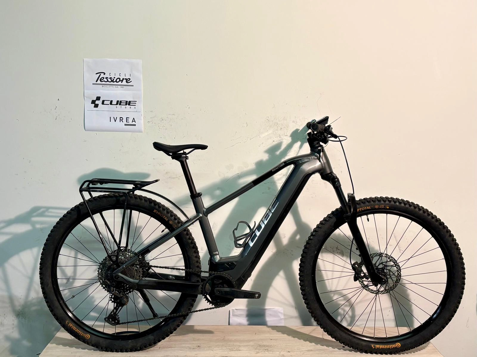 CUBE REACTION HYBRID RACE 750