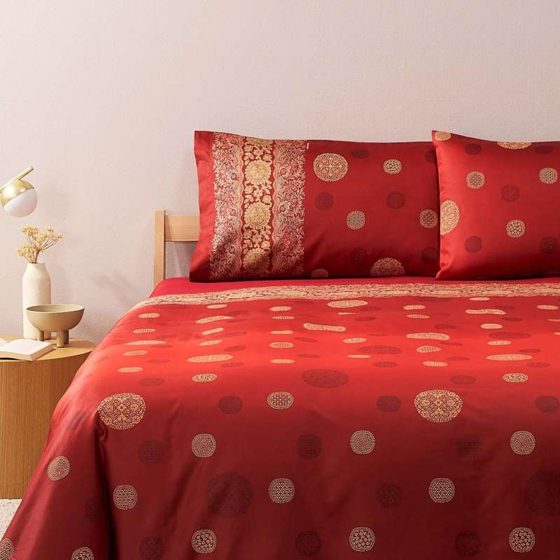 Copripiumone Matrimoniale Bassetti Pallavicino R1 in raso rosso - Eleganza Naturale